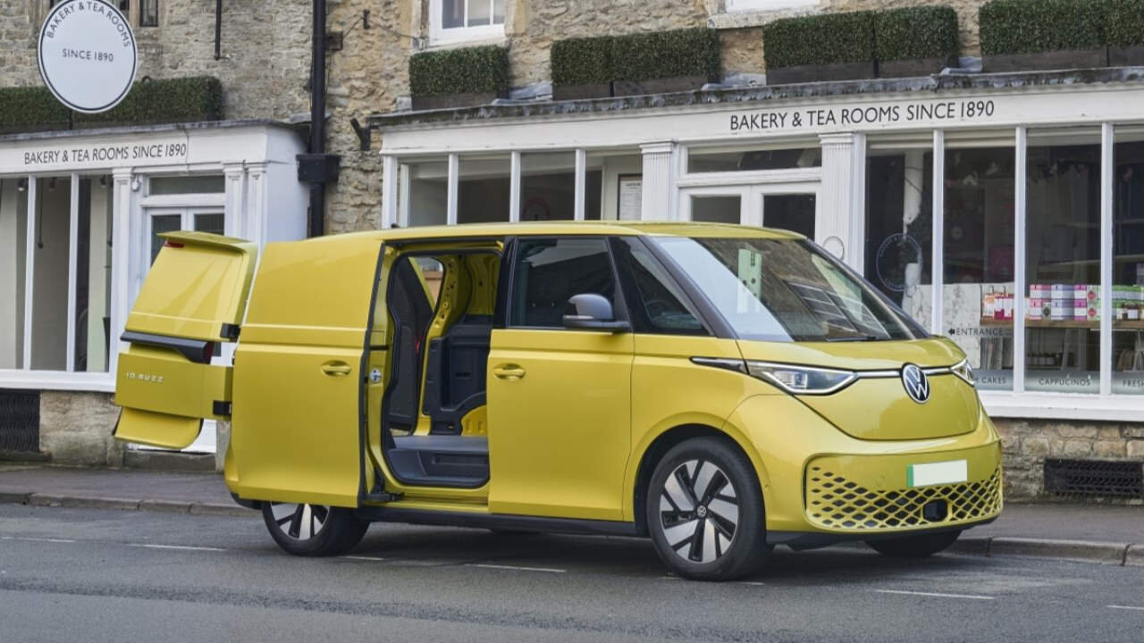 VOLKSWAGEN ID. BUZZ CARGO 150kW Commerce Plus 77kWh Auto